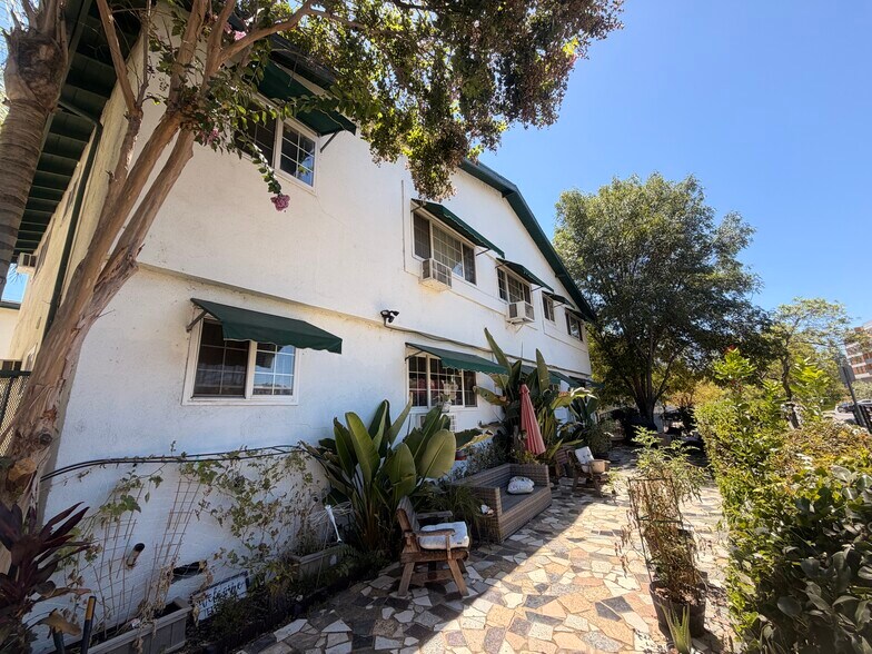 More Photos Of 4824-4832 Hazeltine Ave, Sherman Oaks Apartments For Sale
