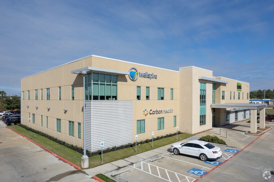 Primary Photo Of 17903 W Lake Houston Pky, Humble Medical For Lease