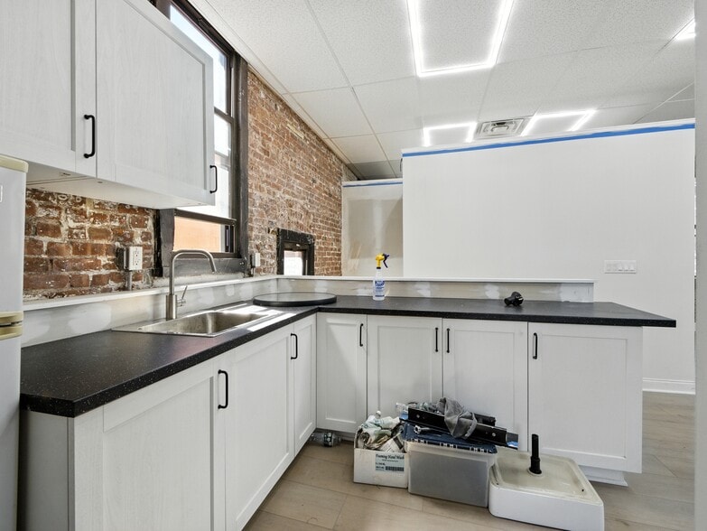 More Photos Of 538-540 62nd St, West New York Loft Creative Space For Lease