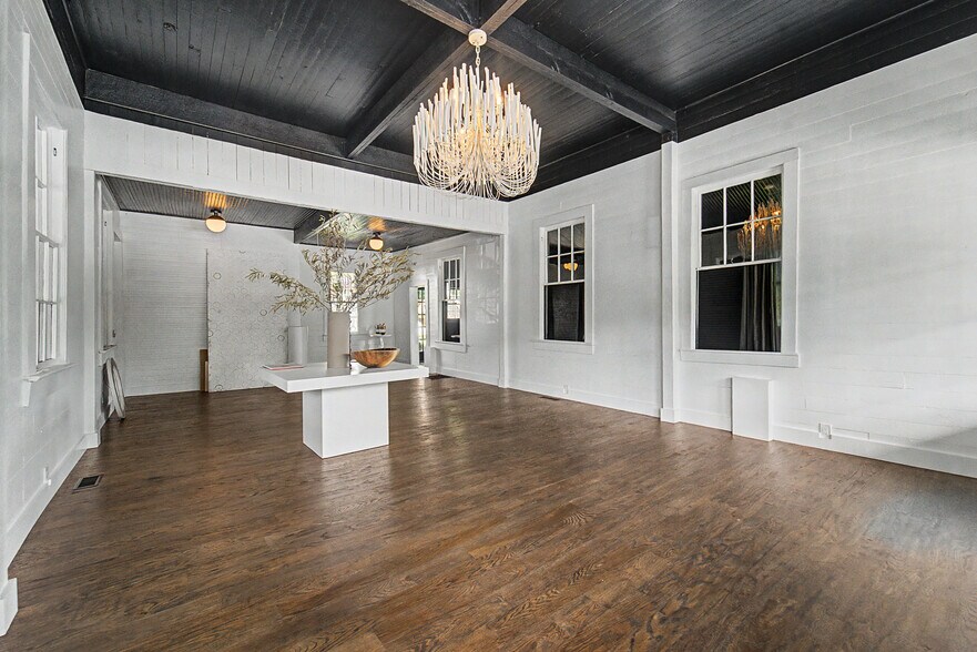 More Photos Of 31 Earl St, Clayton General Retail For Sale