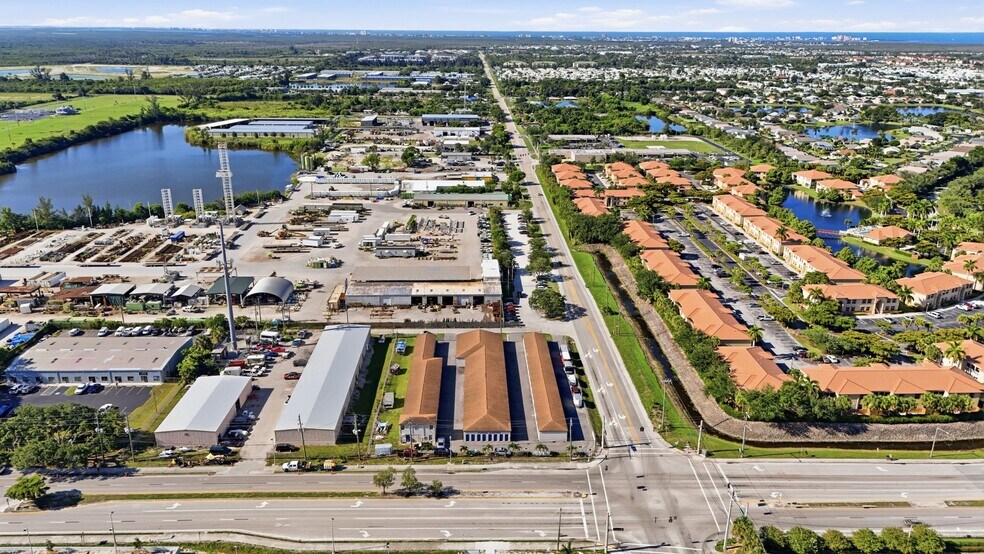 More Photos Of 15415 Pine Ridge Rd, Fort Myers Self Storage For Sale