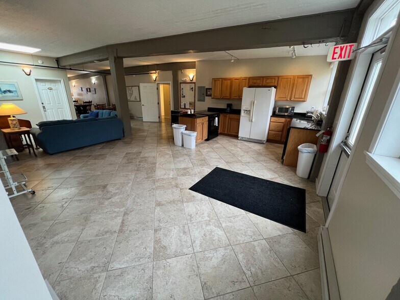 More Photos Of 69 Johnson St, Lubec Hotel For Sale