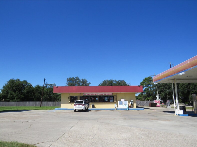 More Photos Of 3002 Nall St, Port Neches General Retail For Sale