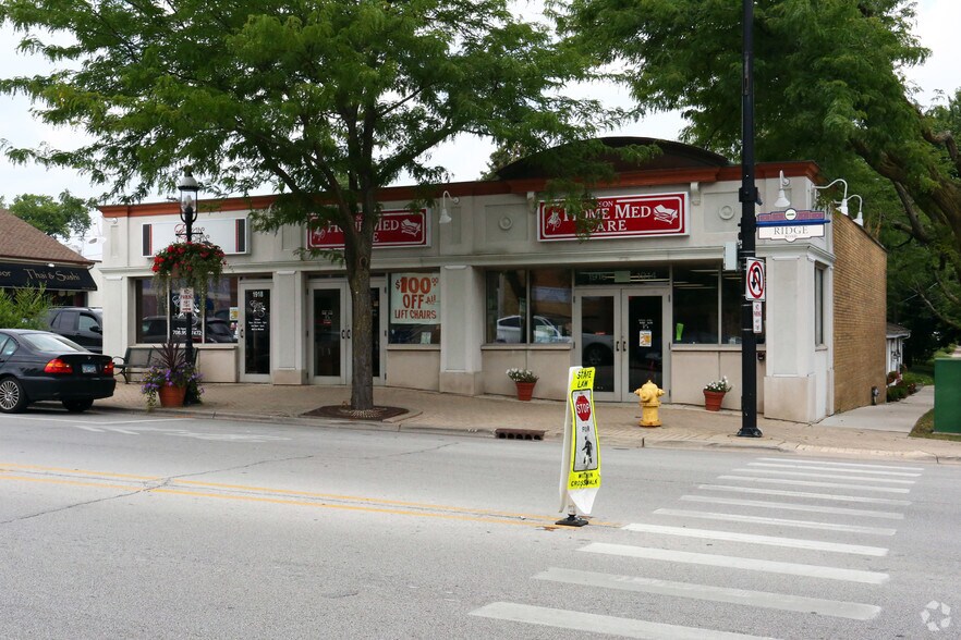 More Photos Of 1914 Ridge Rd, Homewood Storefront For Lease