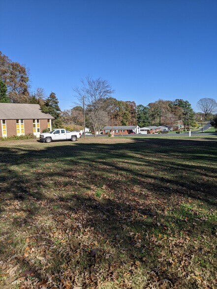 More Photos Of 955 Meadowbrook Rd, Asheboro Religious Facility For Lease