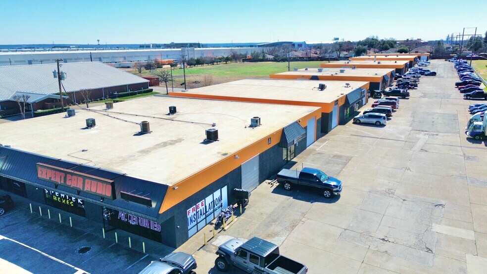 More Photos Of 2125 W Pioneer Pky, Grand Prairie Unknown For Lease