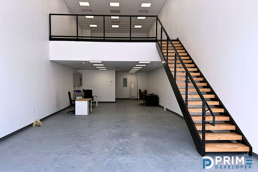 More Photos Of 15901 Ronald Reagan Blvd, Leander Showroom For Sale