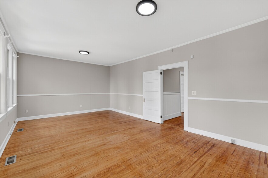 More Photos Of 208 St Marys St, Raleigh Loft Creative Space For Lease