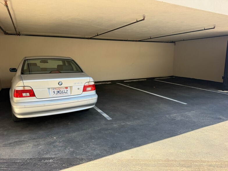 More Photos Of 145 S Rodeo Dr, Beverly Hills Storefront Retail Office For Lease