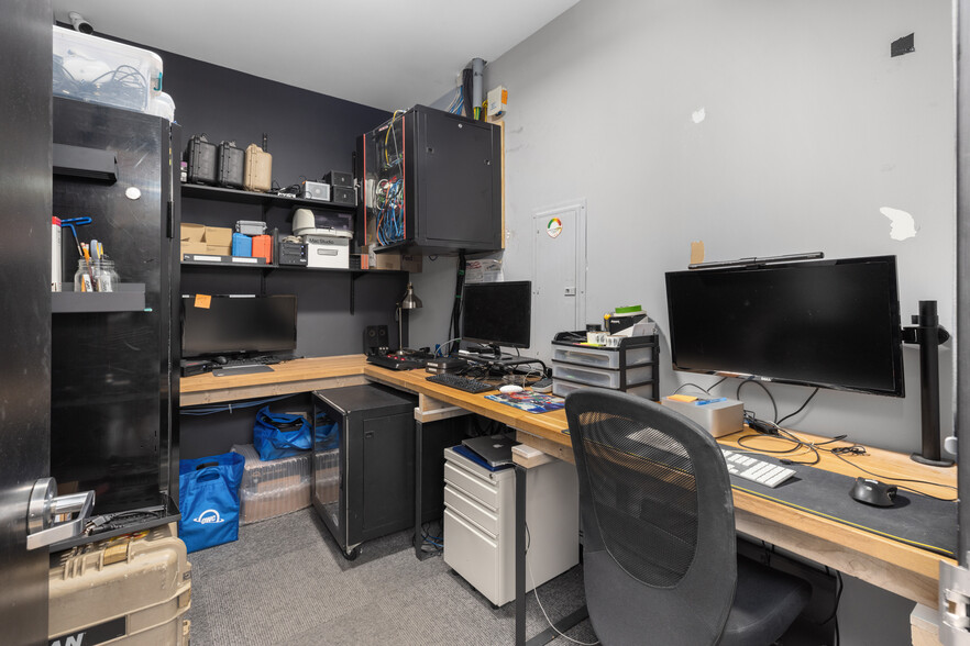 More Photos Of 934 Glenwood Ave SE, Atlanta Loft Creative Space For Sale