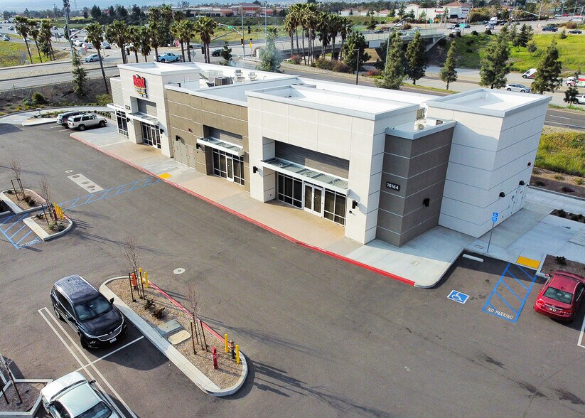 Primary Photo Of 16138-16164 S Highland Ave, Fontana General Retail For Lease