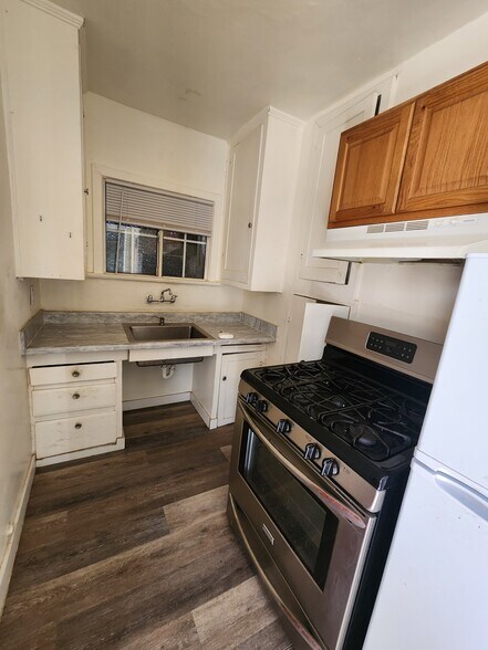 More Photos Of 476 H St, Brawley Apartments For Sale