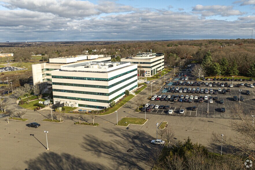 More Photos Of 878 Veterans Memorial Hwy, Hauppauge Office For Lease