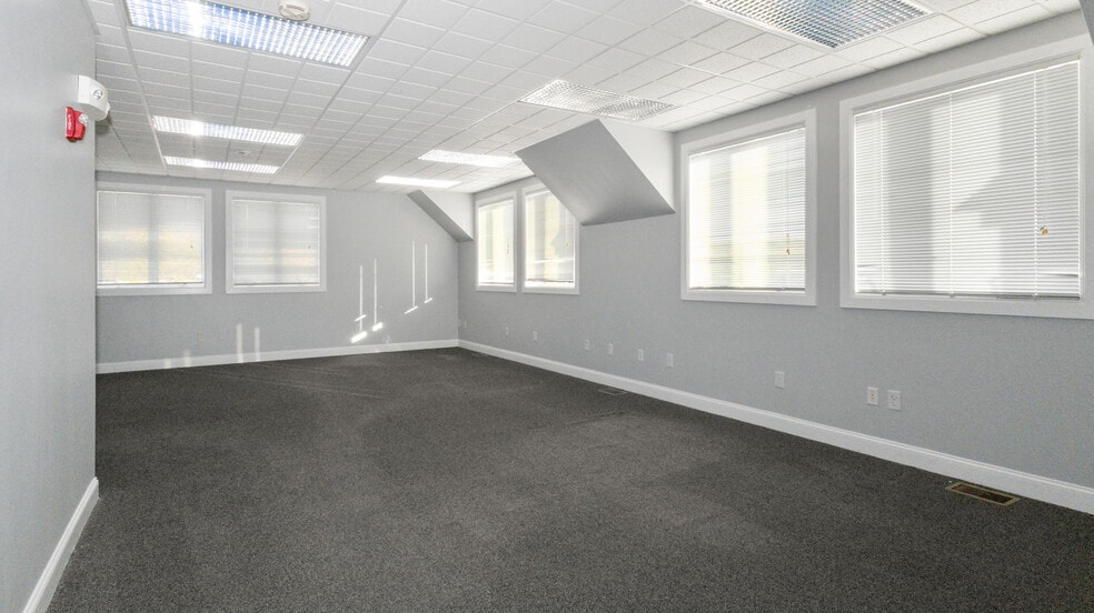 More Photos Of 104 Bridge Rd, Salisbury Loft Creative Space For Lease