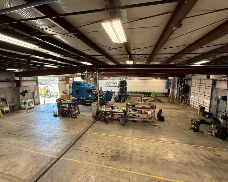 More Photos Of 1223 N Quebec St, Allentown Service For Lease