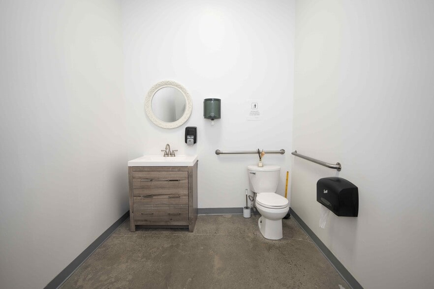 More Photos Of 8 John Walsh Blvd, Peekskill Office For Lease