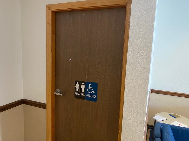 More Photos Of 112-114 S Catalina Ave, Redondo Beach Office For Lease