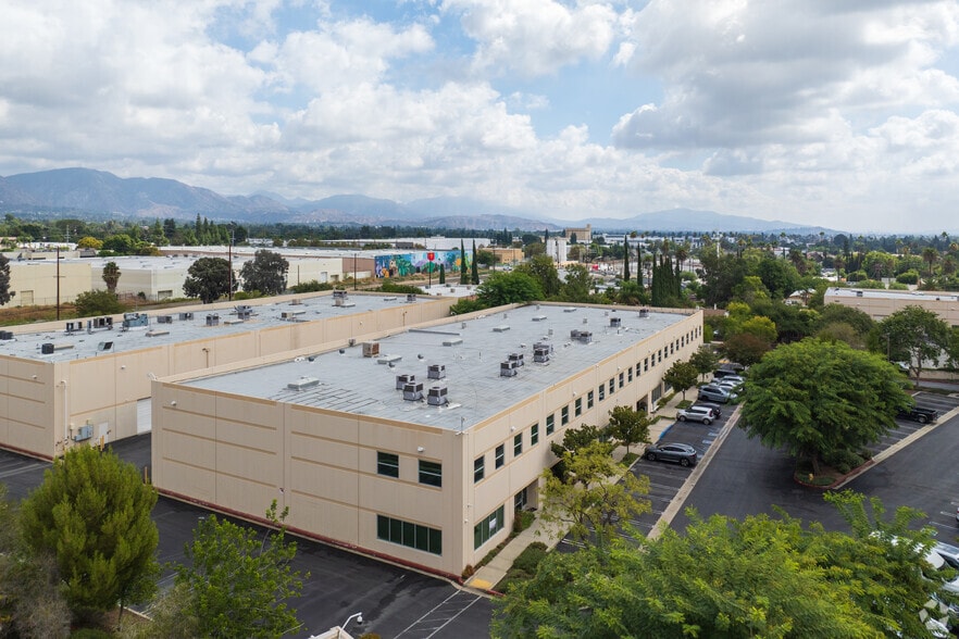 More Photos Of 15823 W Monte St, Sylmar Distribution For Sale