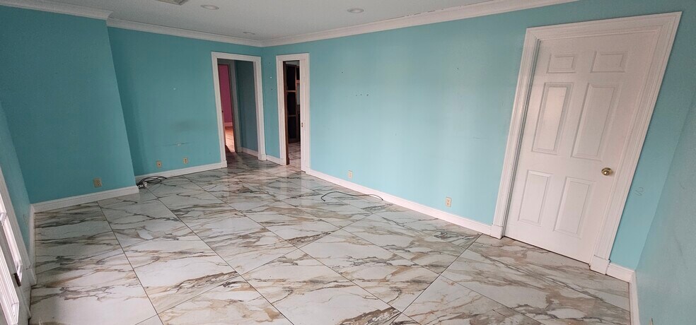 More Photos Of 2709 Bransford Ave, Nashville Office Residential For Sale