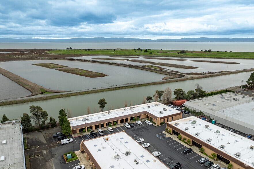 More Photos Of 14731-14743 Catalina St, San Leandro Research And Development For Lease