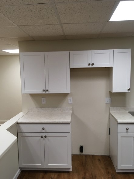 More Photos Of 137 E Washington St, Shelbyville Lodge Meeting Hall For Sale