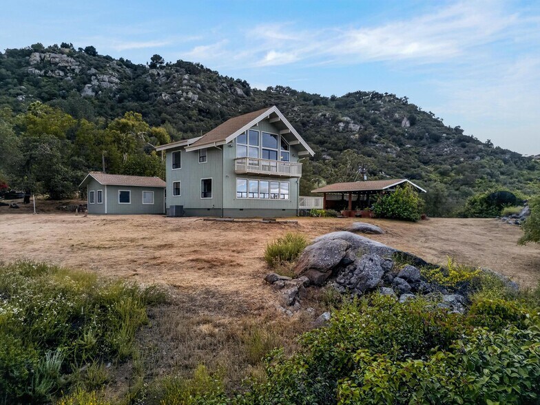 More Photos Of 14621 Woods Valley rd, Valley Center Flex For Sale