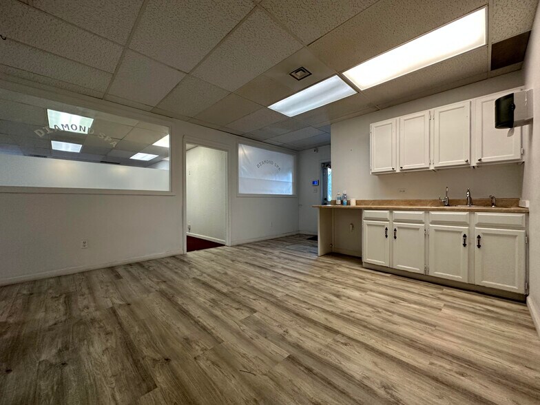 More Photos Of 8751 E Hampden Ave, Denver Office For Sale
