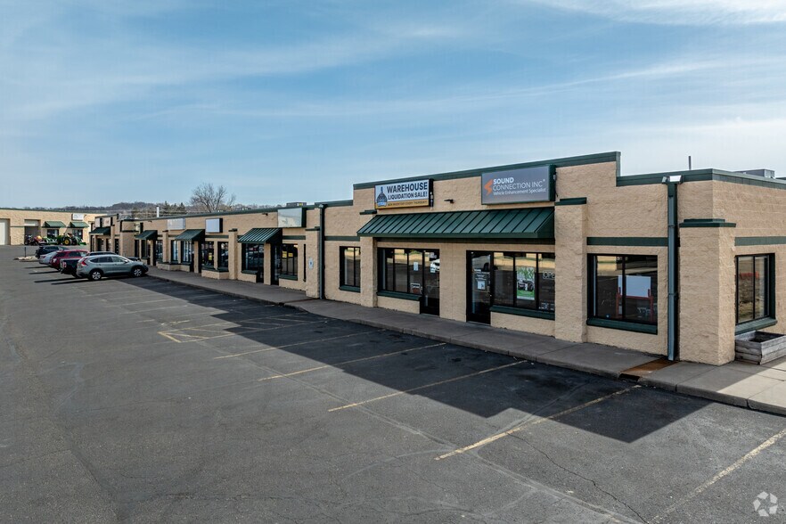 More Photos Of 592 Outpost Cir, Hudson Unknown For Lease