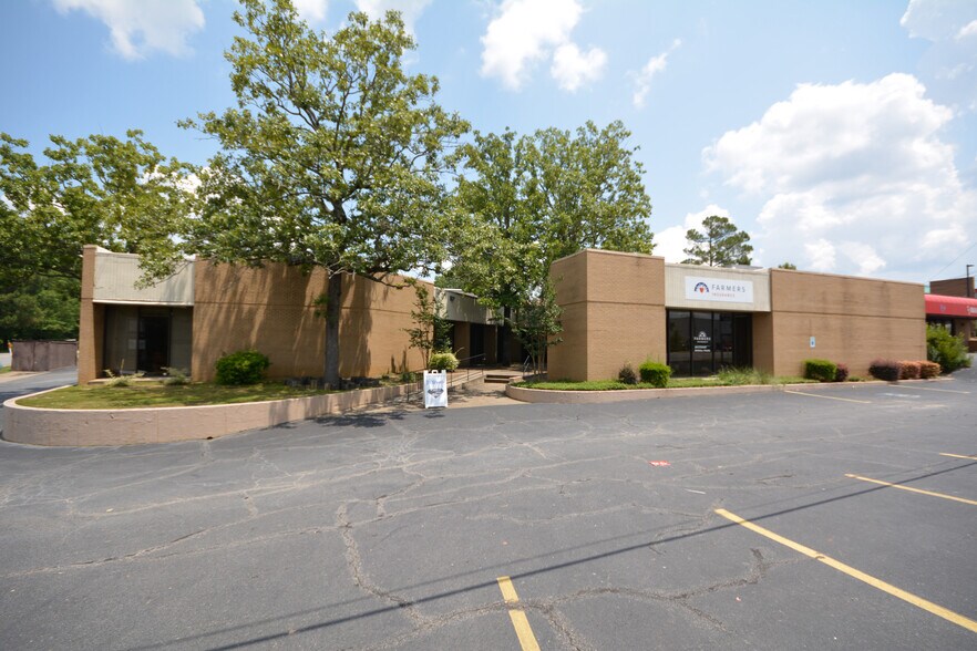 Primary Photo Of 11524 N Rodney Parham Rd, Little Rock Medical For Lease