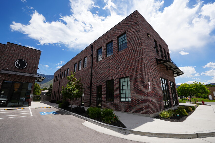 More Photos Of 827-833 E Pioneer Rd, Draper Loft Creative Space For Sale