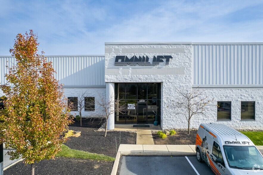 More Photos Of 7584 Morris Ct, Allentown Light Manufacturing For Lease