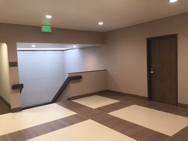 More Photos Of 6700 Fallbrook Ave, West Hills Office For Lease