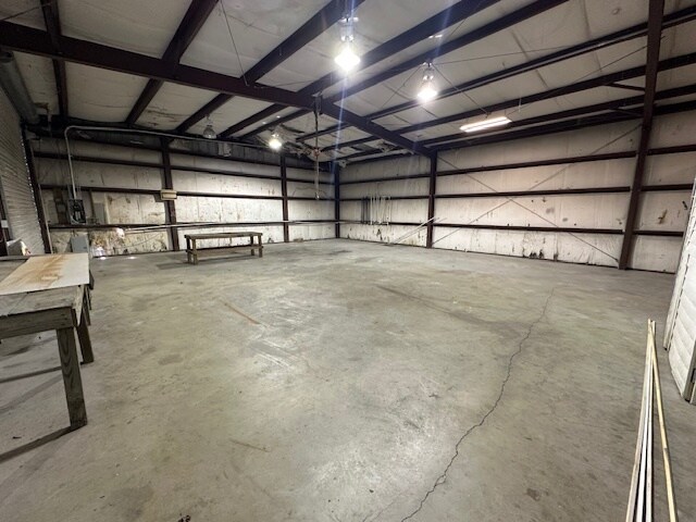 More Photos Of 404 Beverly Ln, Jacksonville Service For Lease