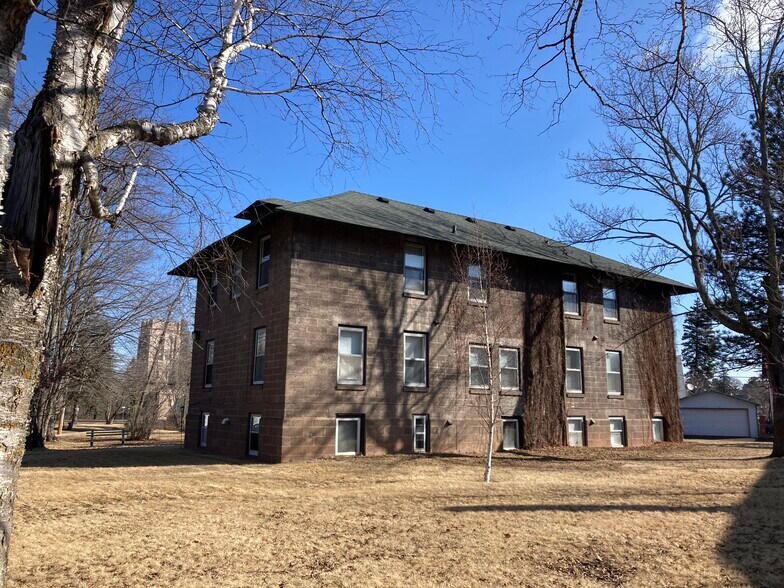 More Photos Of 930 89th Ave W, Duluth Apartments For Sale