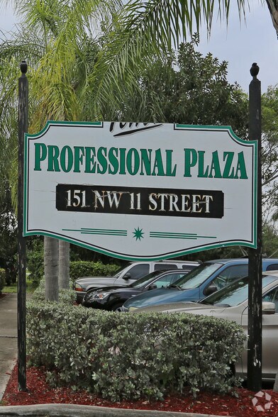 More Photos Of 151 NW 11th St, Homestead Medical For Sale