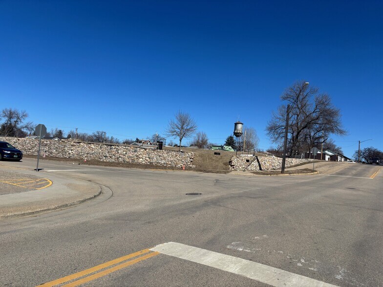More Photos Of 1001 2nd St SE, Minot Land For Sale