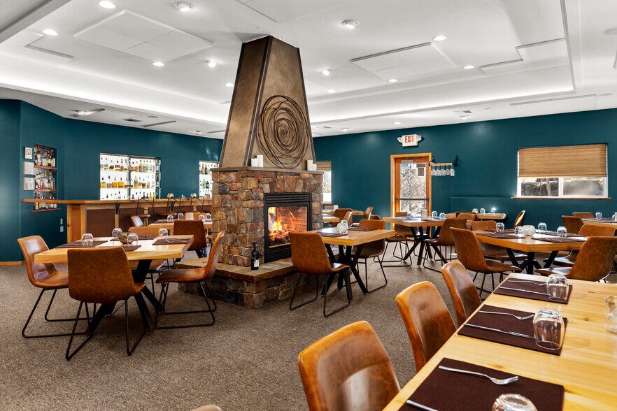 More Photos Of 7951 Hwy 35, Bigfork Restaurant For Sale