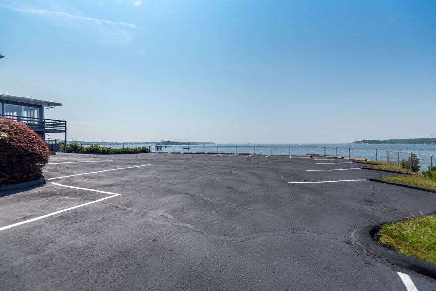 More Photos Of 30 Western Ave, Gloucester Office For Sale