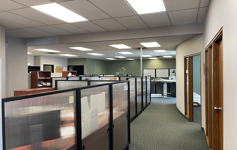 More Photos Of 5 Scurfield Blvd, Winnipeg Office For Lease