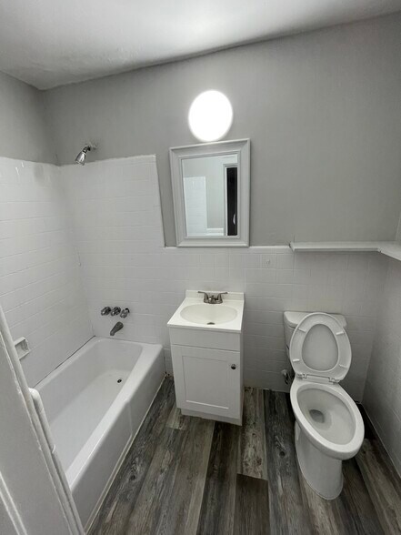 More Photos Of 700 W Main St, Spartanburg Hotel For Sale