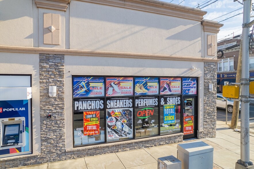 More Photos Of 252 Madison Ave, Perth Amboy Storefront For Lease