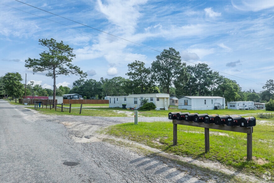 More Photos Of 120 Sandy Springs Ln, Lexington Manufactured Housing Mobile Home Park For Sale