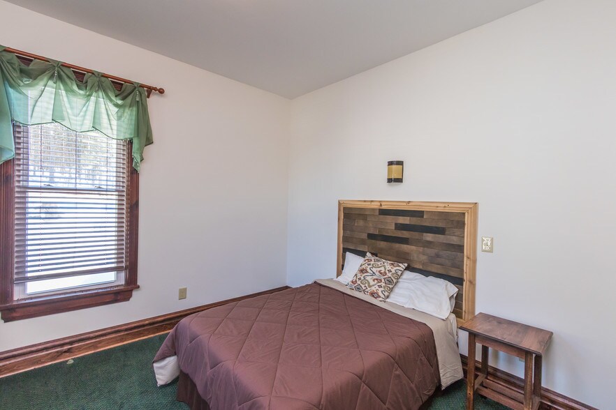 More Photos Of 1454 State Route 30, Wells Specialty For Sale