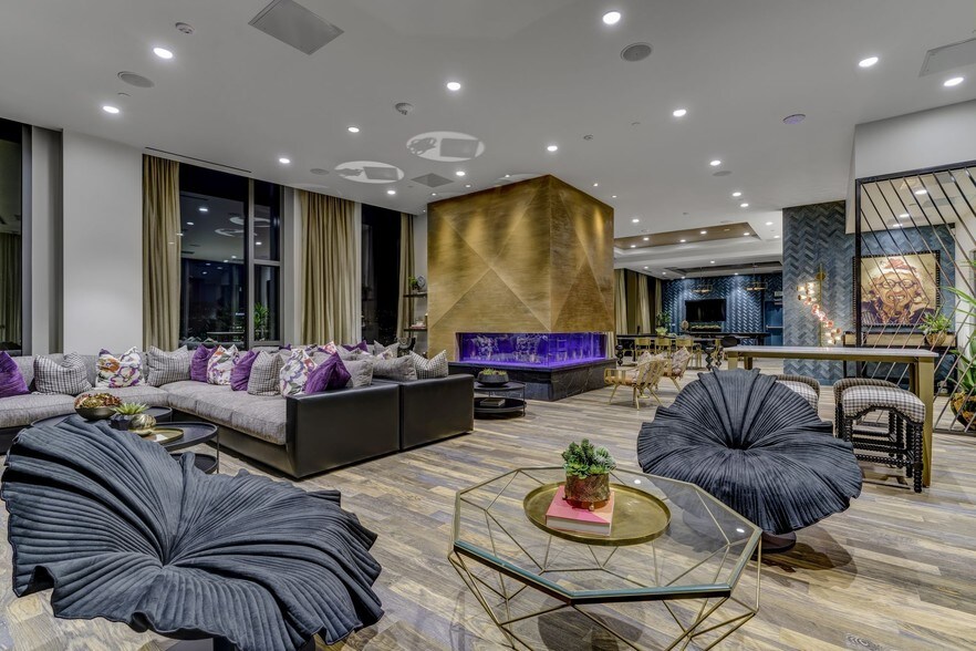 More Photos Of 1640 Broadway, Oakland Apartments For Lease