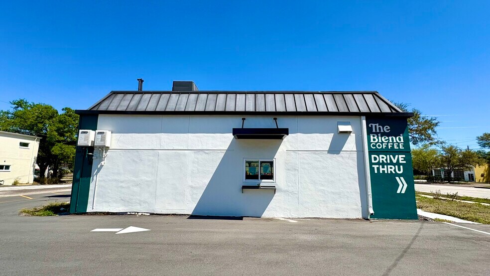 More Photos Of 3501 Central Ave N, Saint Petersburg Freestanding For Lease