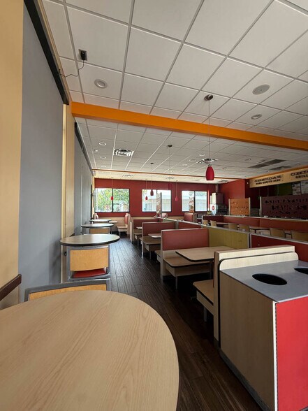 More Photos Of 109 Banks Rd, Fayetteville Fast Food For Lease