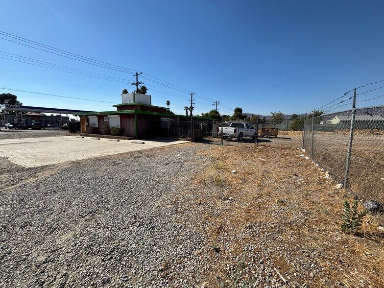 More Photos Of 44518 State Highway 74, Hemet Specialty For Sale