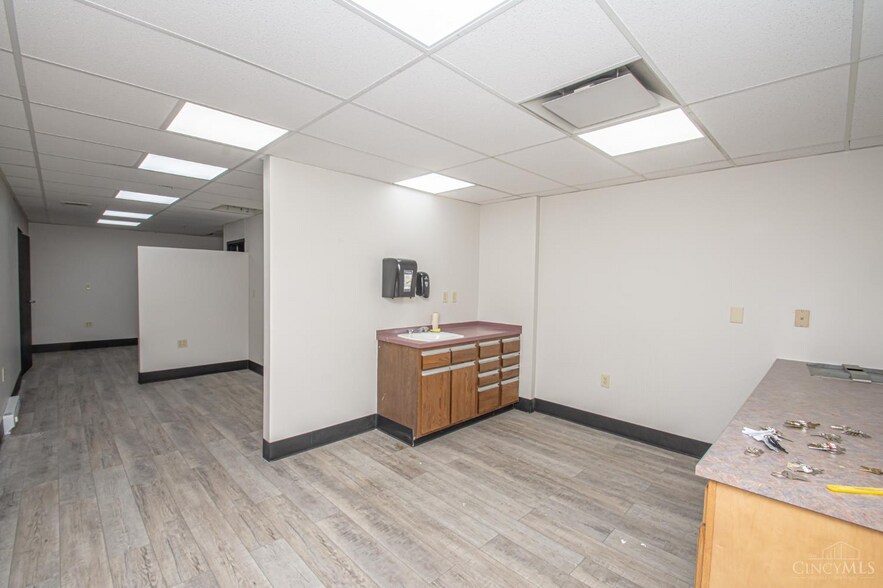 More Photos Of 200 Eaton Lewisburg Rd, Eaton Medical For Lease