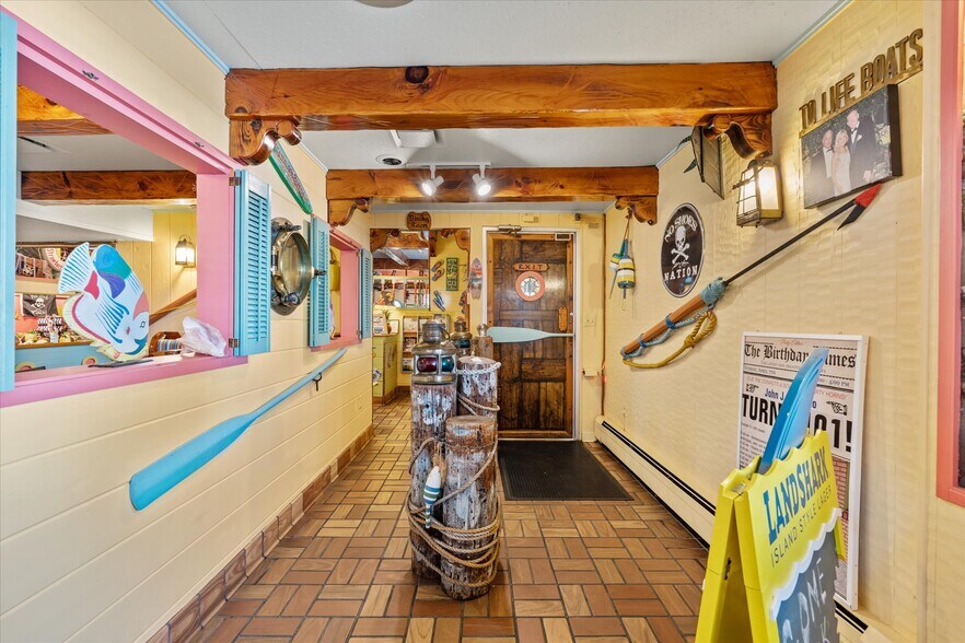 More Photos Of 1424 Main St, Sylvan Beach Restaurant For Sale