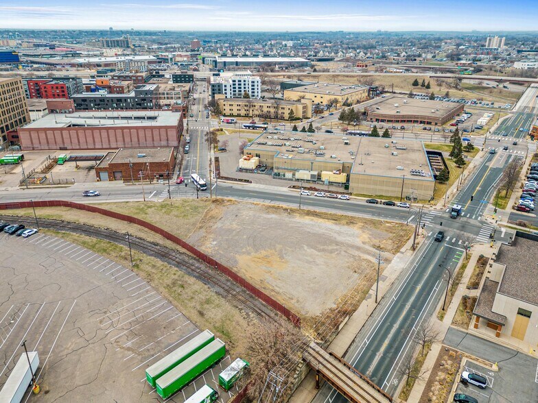 More Photos Of 129 Plymouth, Minneapolis Land For Lease